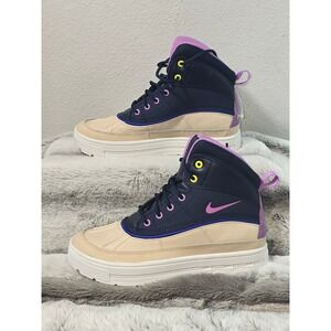 NWOT Nike Woodside 2 High ACG GS Sanddrift Obsidian color Size Youth 4.5